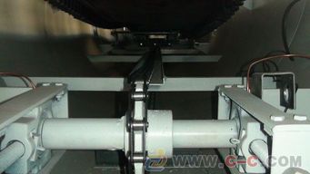 NJGC-3040称重给煤机清扫系统核心组件解析 链条刮板、清扫器与皮带秤